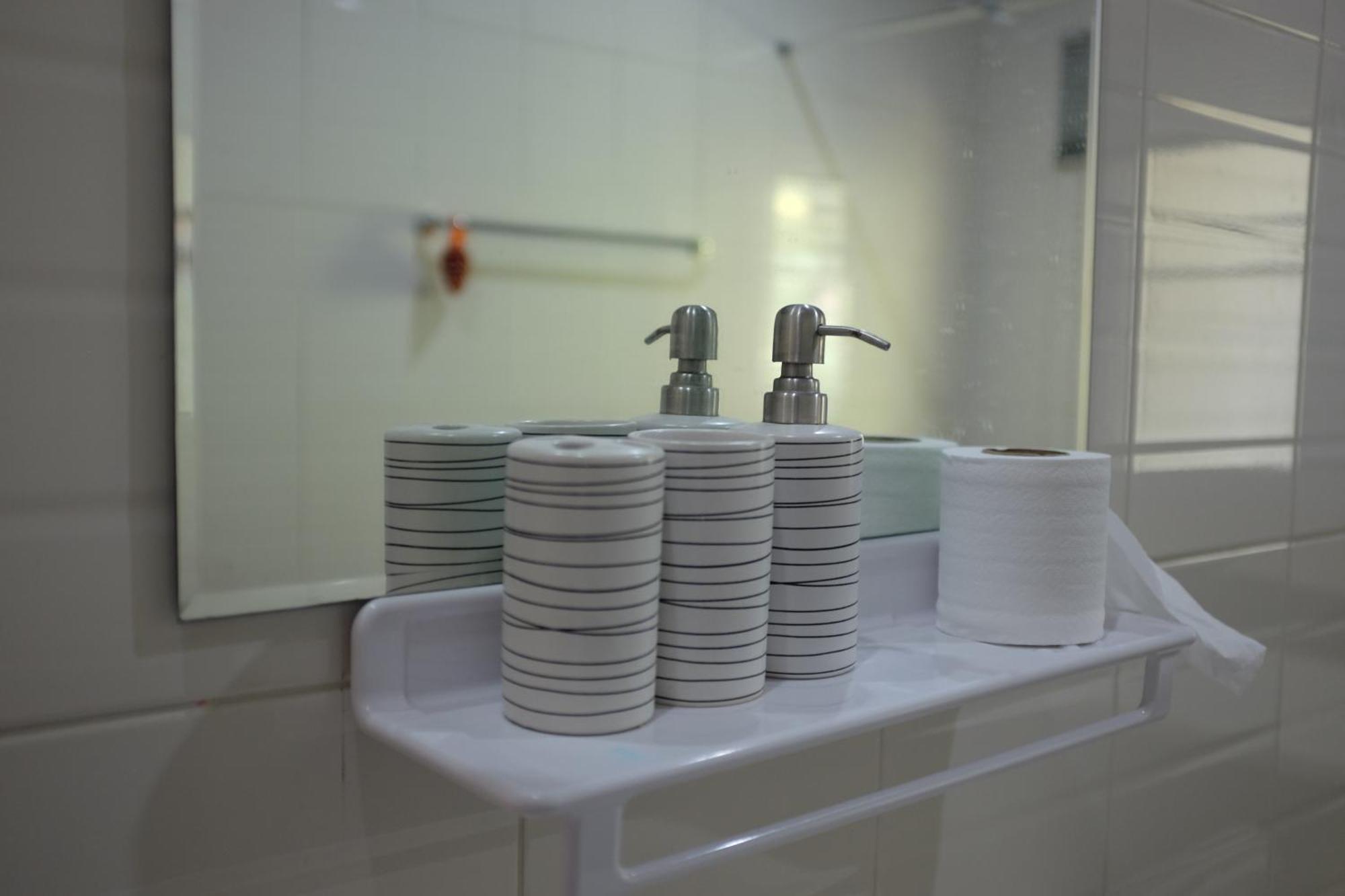 Rai Boonsom Apartamento Phrao Quarto foto